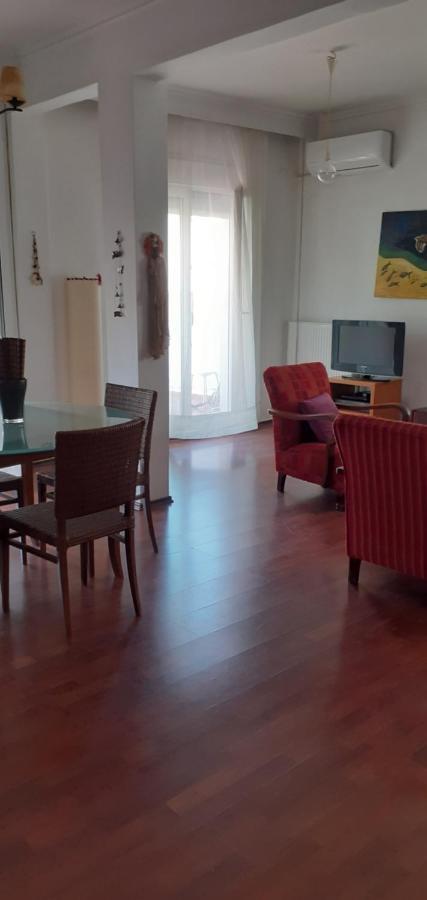 Cozy Penthouse Next To Metro Station Apartment Tesalonika Bagian luar foto