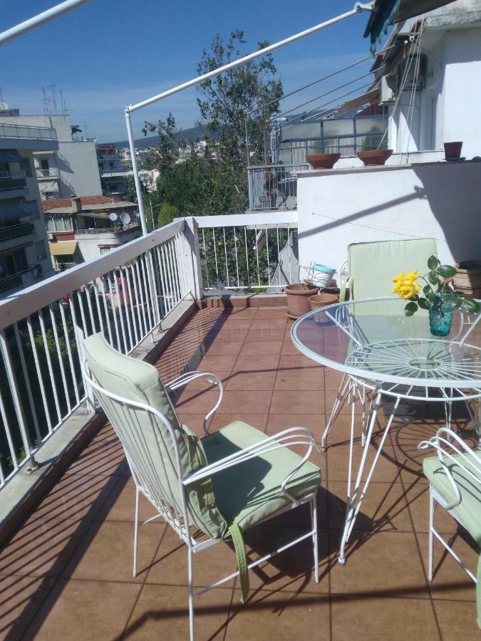 Cozy Penthouse Next To Metro Station Apartment Tesalonika Bagian luar foto